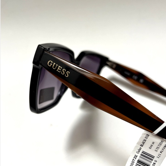 NWT GUESS Square Sunglasses Classic Black GO00073 Brown Stripe main image 5
